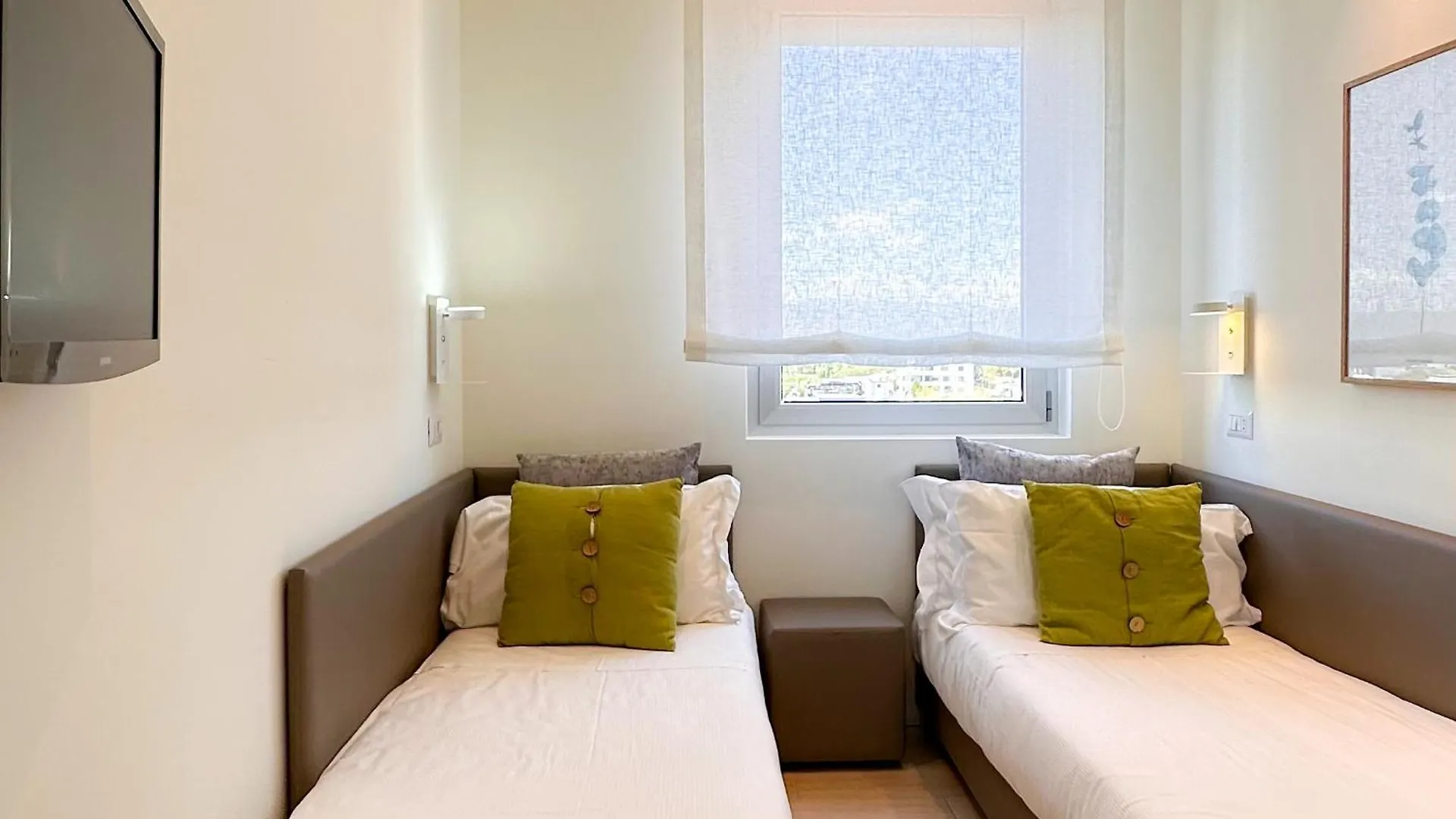 Residence Lungomare - Charming Apartments Риччоне 4*,  Италия
