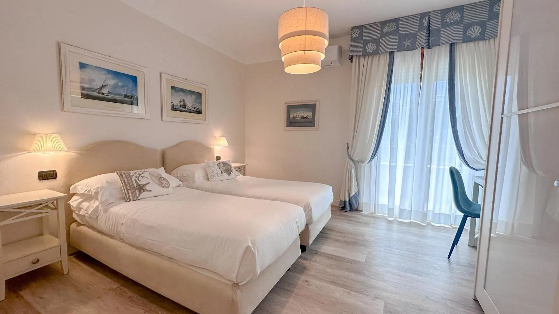 Residence Lungomare Riccione