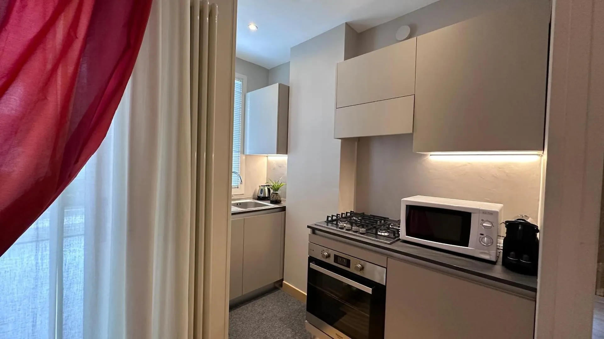 **** Aparthotel Residence Lungomare Riccione Italia