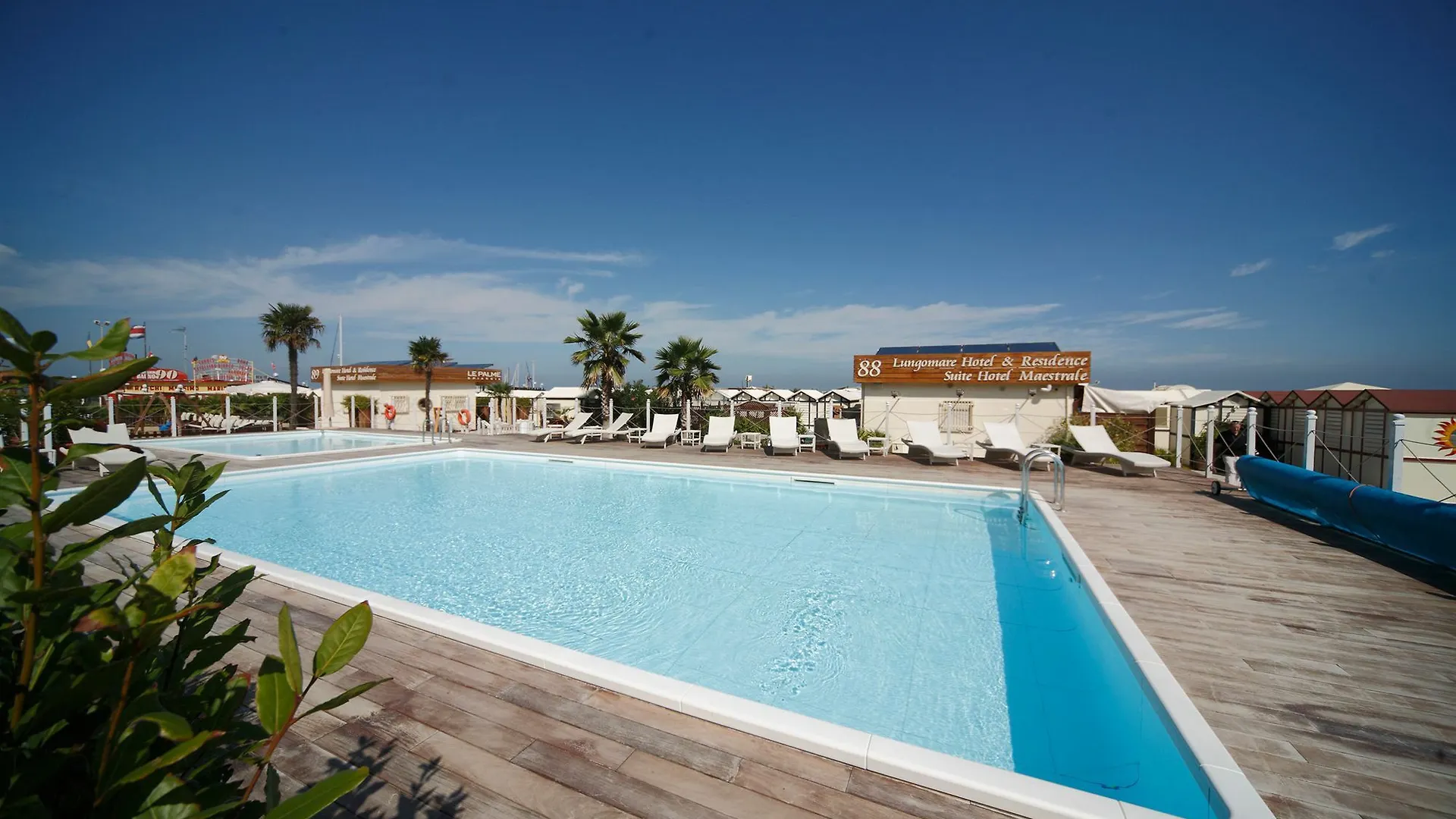 **** Aparthotel Residence Lungomare Riccione Italia