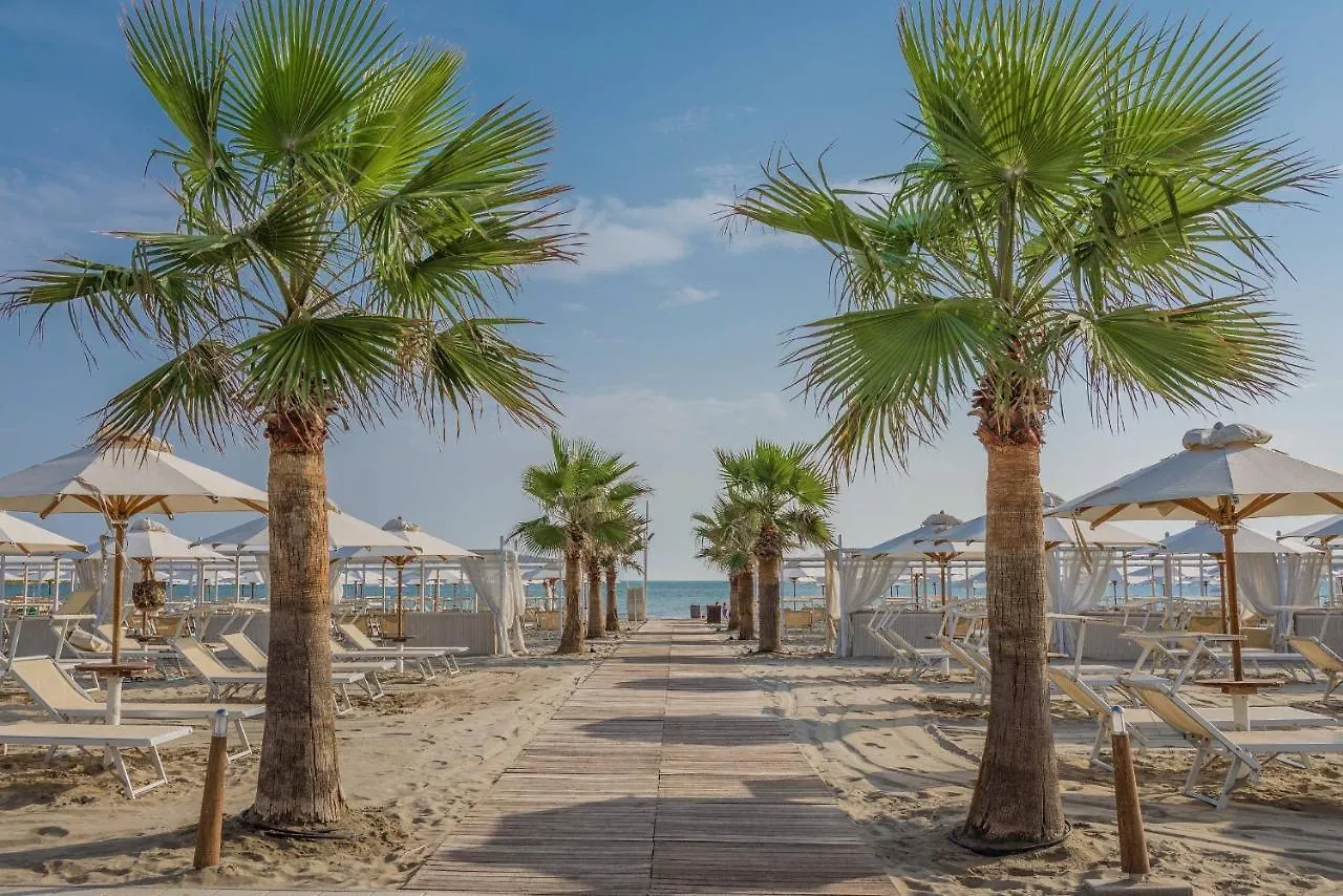 Residence Lungomare Riccione Italia