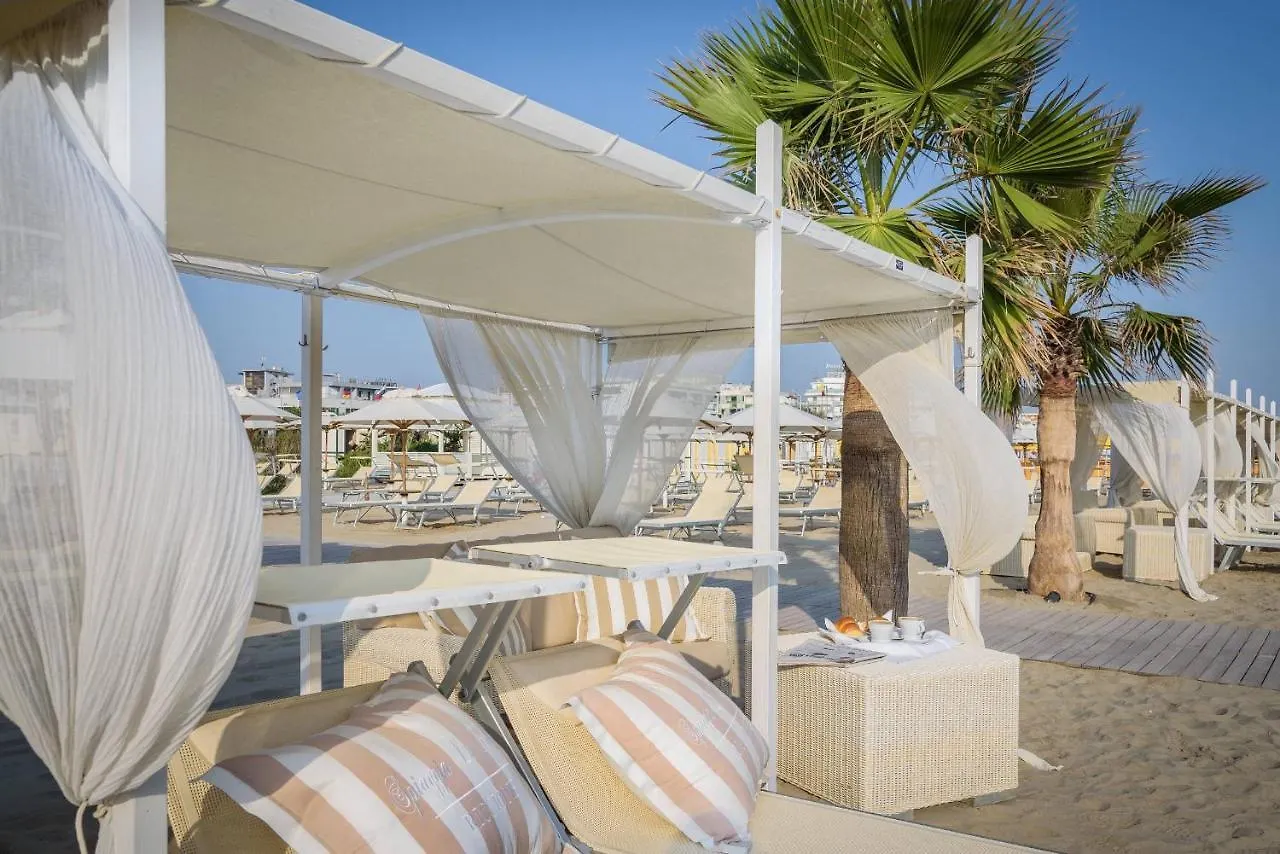 Residence Lungomare Riccione